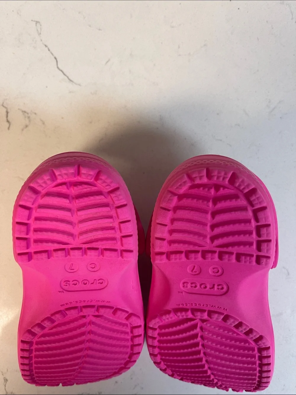 Crocs Classic Clogs Kids Size 7 Pink 206990 Barbie Pink